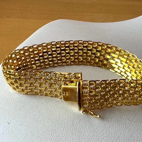 14K YELLOW GOLD WIDE FLEXIBLE BRACELET INTRICATE DESIGN STATEMENT GORGEOUS - Picture 15 of 16